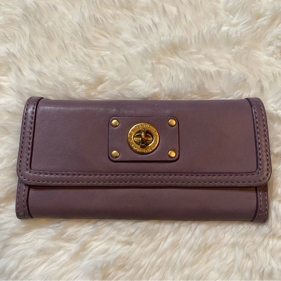 Marc by Marc Jacobs Light Purple Wallet with Turn Lock - Picture 1 of 9